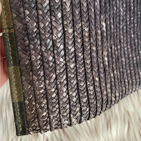 Fendi Woven Clutch - Picture 4 of 9